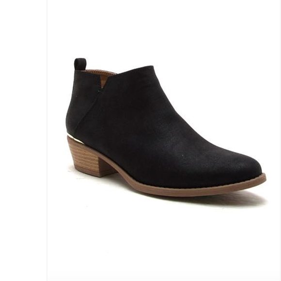 Qupid Black Ankle Boots with Tan Sole - Picture 4 of 4